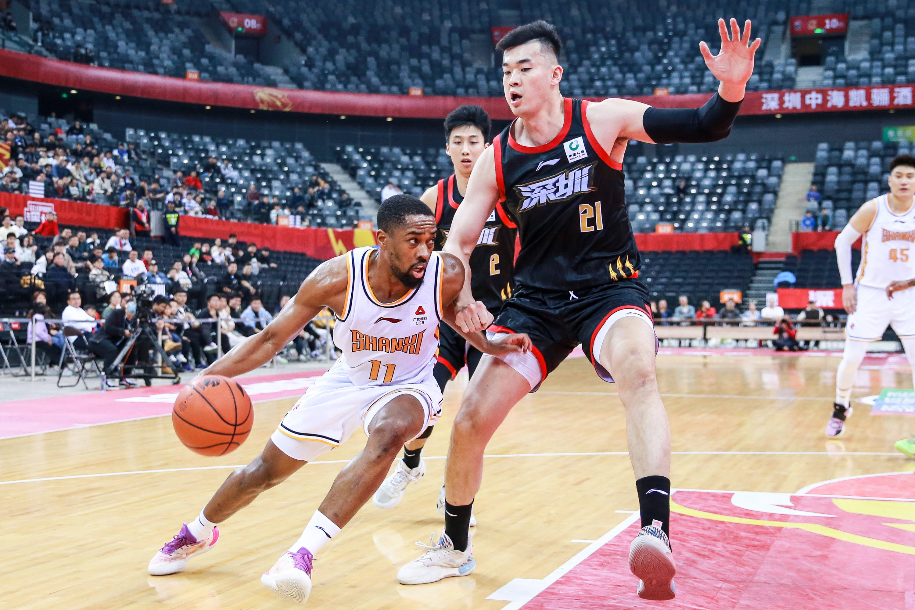 也能在高位 也能在高位