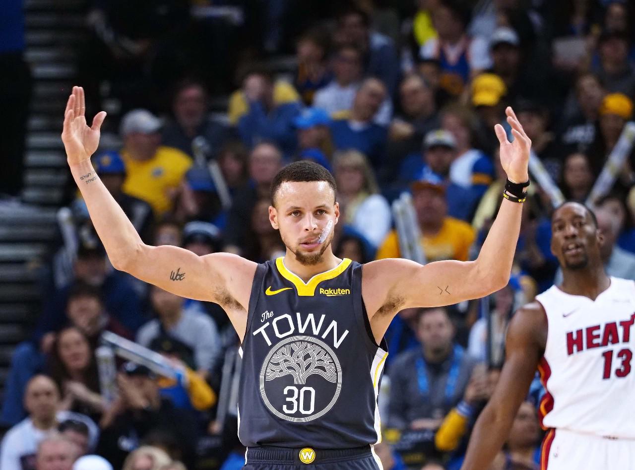 两种玩法间 两种玩法间